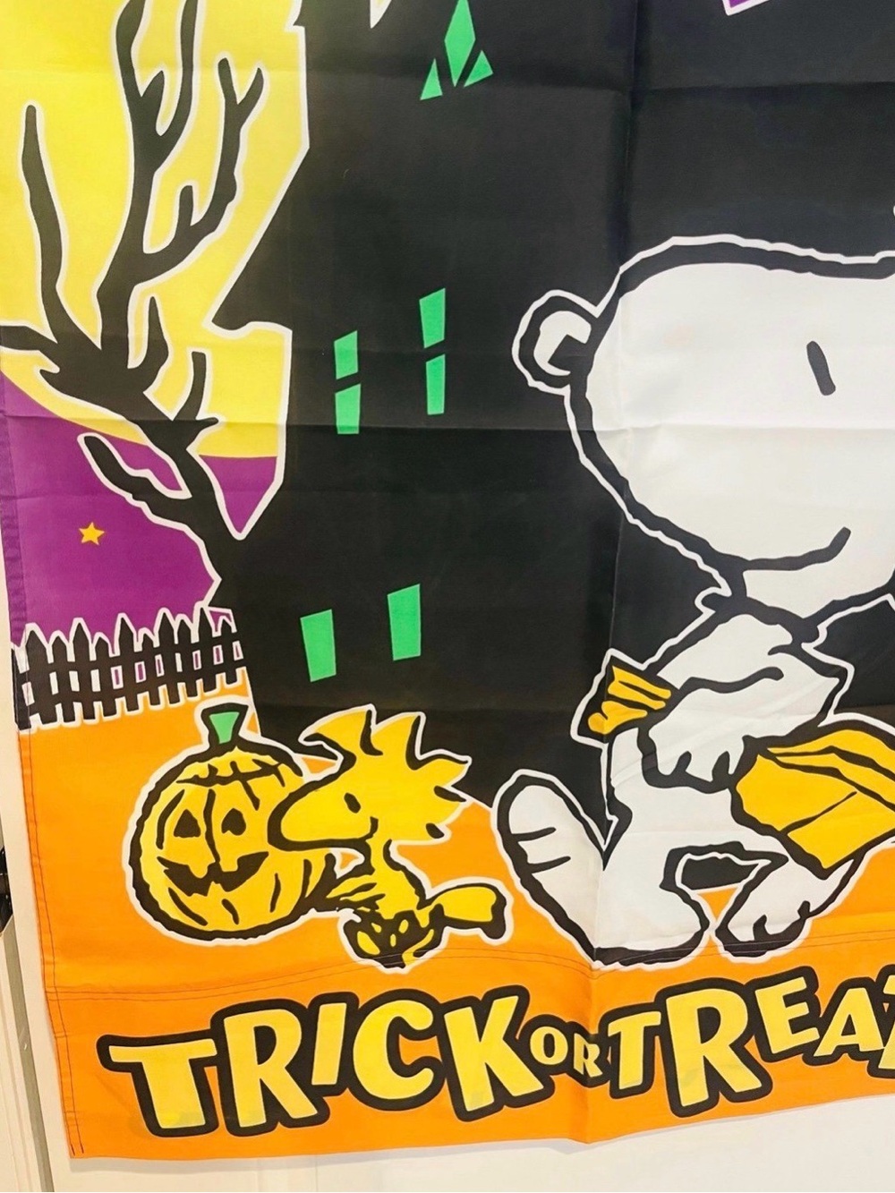 Snoopy & Woodstock Halloween Trick or Treat Peanuts Gang Vintage House Flag - Picture 12 of 12